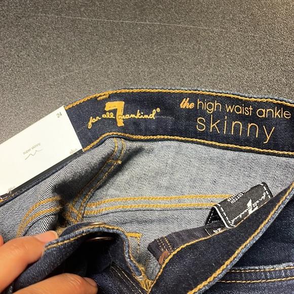 Beautiful jeans - Picture 5 of 8